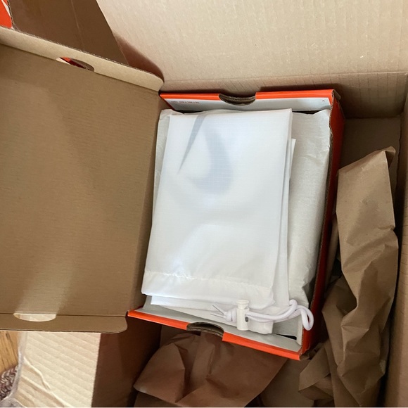 Nike Spikes - Picture 3 of 9